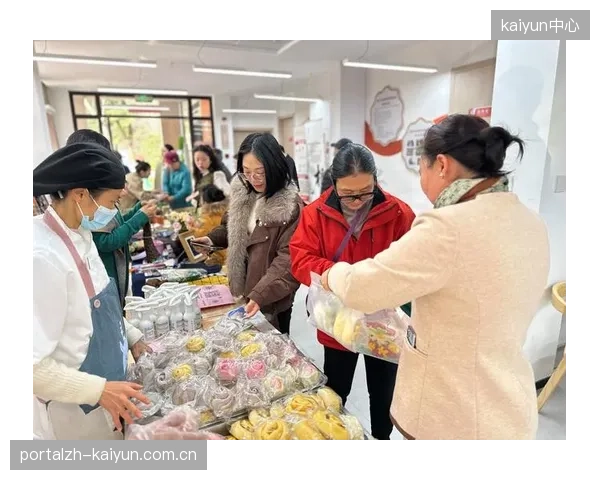为什么被市场化机构“收编”后，社区里的明星教练反而离居民越来越远？